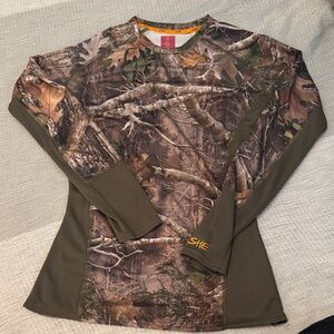 SHE Outdoor Camo Performance Base Layer Top – XS